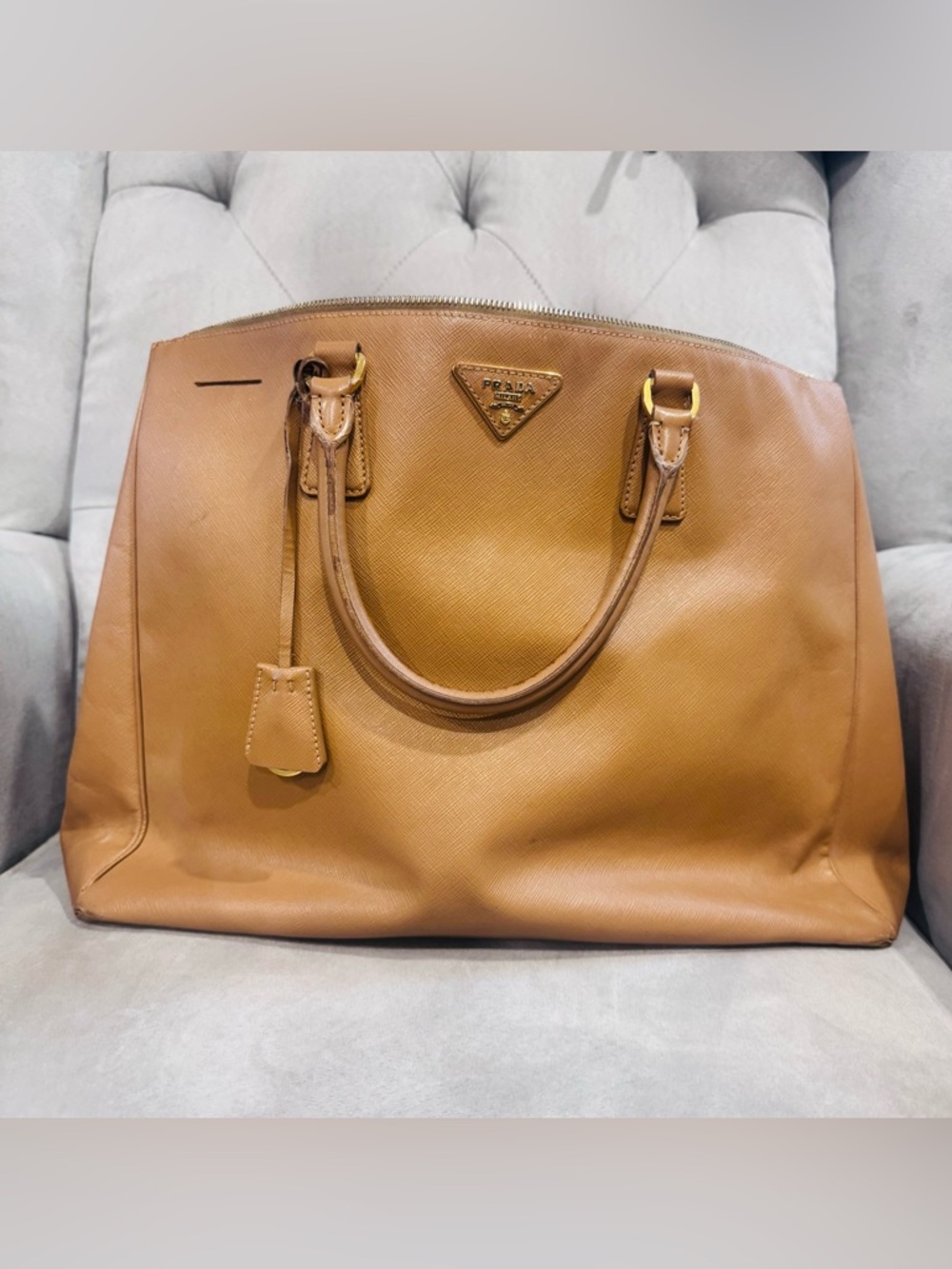 Prada Saffiano Lux tote large in caramel - Picture 11 of 11